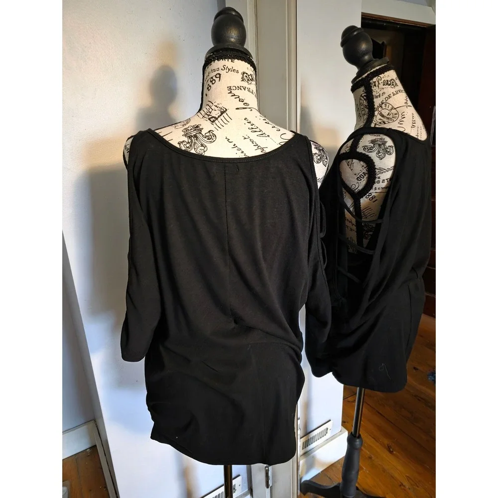Miselina Black Cold Shoulder Cage Sleeve Blouse Top Large Made in Italy - Picture 4 of 4